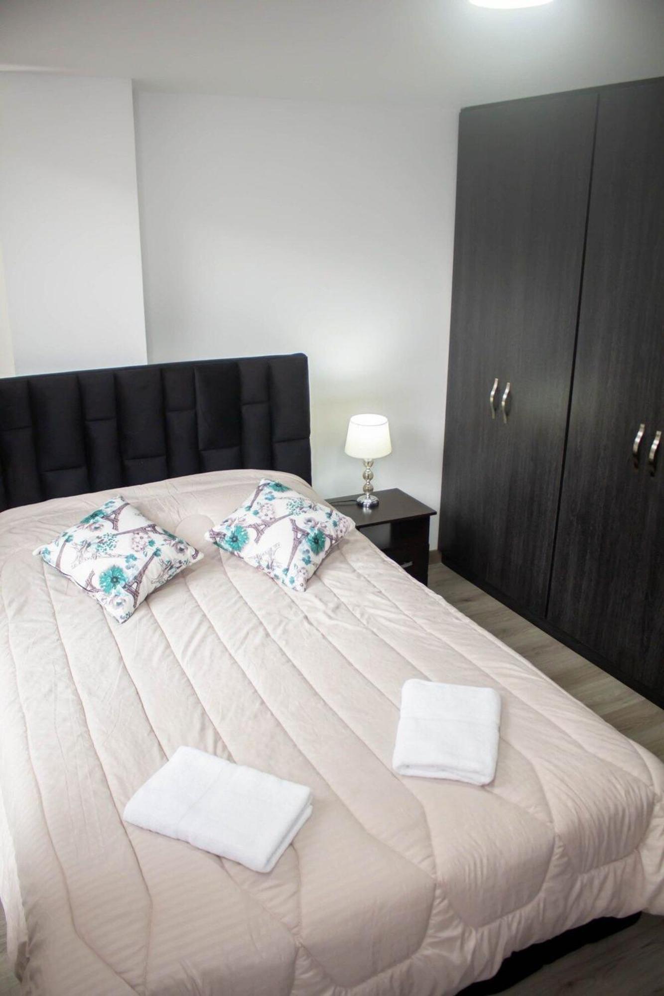 מניזאלס Apartamentos Comodos En Milan Zona G מראה חיצוני תמונה