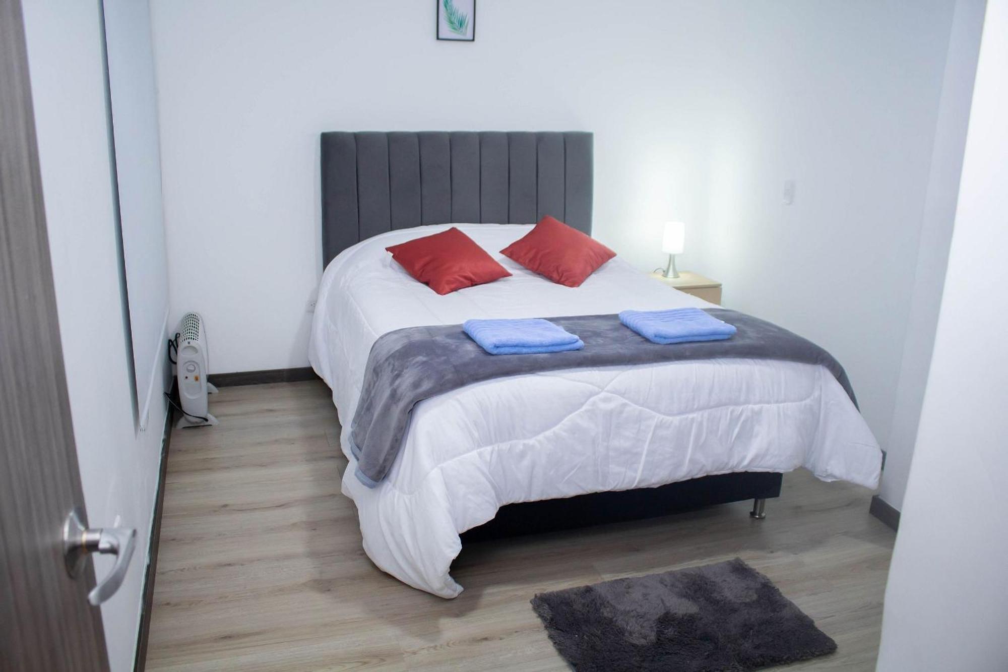מניזאלס Apartamentos Comodos En Milan Zona G מראה חיצוני תמונה