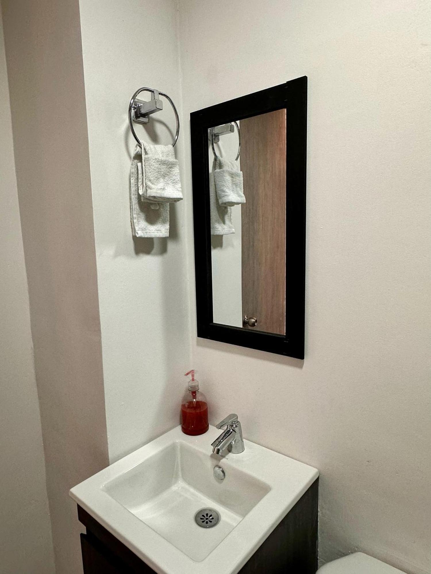 מניזאלס Apartamentos Comodos En Milan Zona G מראה חיצוני תמונה