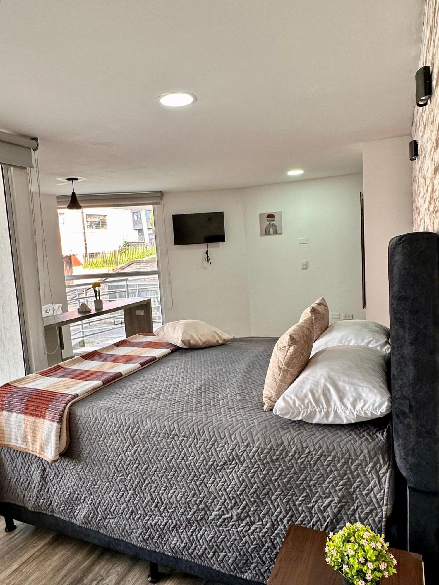 מניזאלס Apartamentos Comodos En Milan Zona G מראה חיצוני תמונה